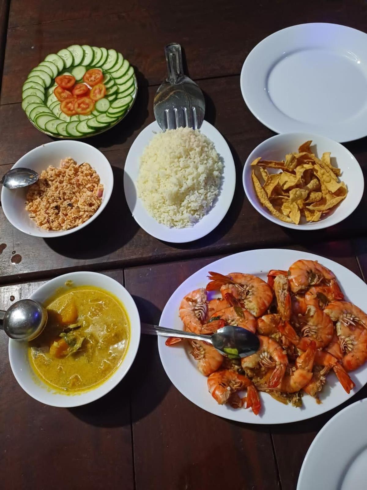 Bakery Family Guest House Mirissa Bagian luar foto